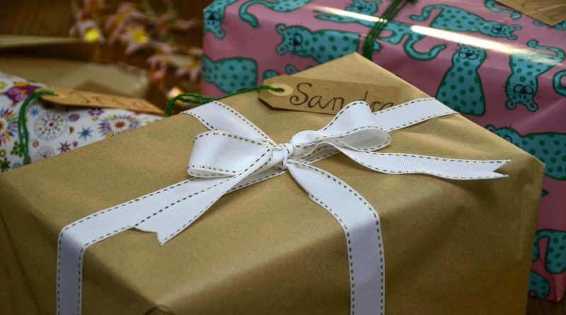 Unique Personalized Gifts to Wow Your Friends and Family